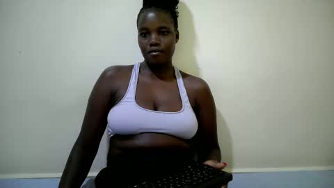 Snapshot of cute_heaven chatting on September 29, 2025, 7:51 pm cute_heaven online show from September 29, 2025, 7:51 pm