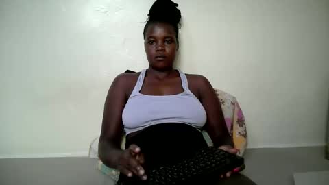 Snapshot of cute_heaven chatting on October 4, 2025, 11:08 am cute_heaven online show from October 4, 2025, 11:08 am