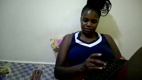 Snapshot of cute_heaven chatting on October 5, 2025, 6:39 pm cute_heaven online show from October 5, 2025, 6:39 pm