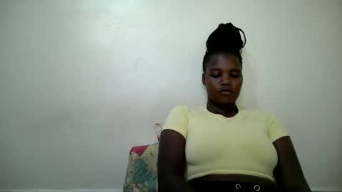 Snapshot of cute_heaven chatting on October 8, 2025, 8:45 am cute_heaven online show from October 8, 2025, 8:45 am