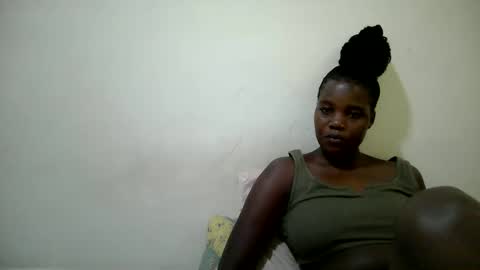 Snapshot of cute_heaven chatting on October 11, 2025, 9:30 am cute_heaven online show from October 11, 2025, 9:30 am