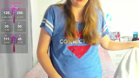 Snapshot of cute_kate0 chatting on October 1, 2025, 2:45 pm cute_kate0 online show from October 1, 2025, 2:45 pm