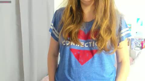 Snapshot of cute_kate0 chatting on October 22, 2025, 10:26 am cute_kate0 online show from October 22, 2025, 10:26 am