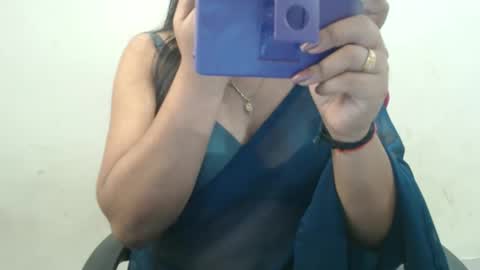 cute_kavya online show from November 9, 2025, 8:56 am