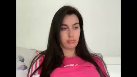 cute_kriss94 online show from May 28, 2026, 4:26 pm