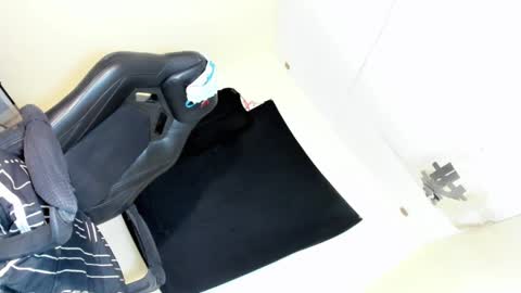 cute_kyanaxx online show from April 10, 2026, 8:41 am