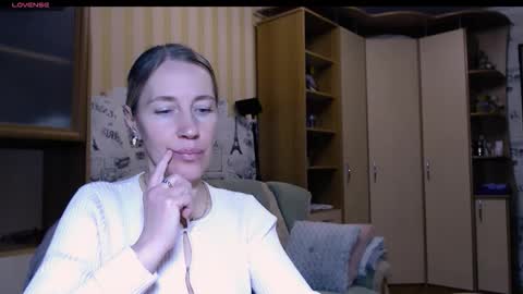 Snapshot of cute_lion_ chatting on February 18, 2026, 2:57 pm cute_lion_ online show from February 18, 2026, 2:57 pm