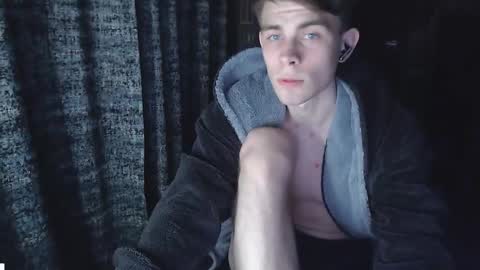 Oliver online show from November 14, 2025, 7:12 pm