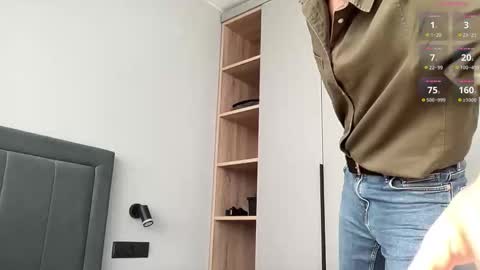 cute_skywalker online show from September 21, 2025, 12:18 pm