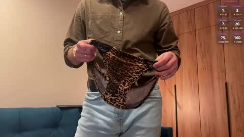 Snapshot of cute_skywalker chatting on April 11, 2026, 6:23 pm cute_skywalker online show from April 11, 2026, 6:23 pm