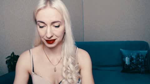 Snapshot of cute_smile_shy chatting on February 2, 2025, 5:26 pm cute_smile_shy online show from February 2, 2025, 5:26 pm