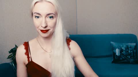 Snapshot of cute_smile_shy chatting on February 6, 2025, 7:07 pm cute_smile_shy online show from February 6, 2025, 7:07 pm