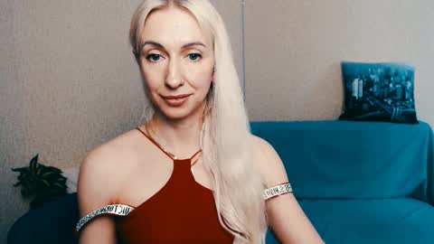 Snapshot of cute_smile_shy chatting on March 9, 2025, 12:20 pm cute_smile_shy online show from March 9, 2025, 12:20 pm