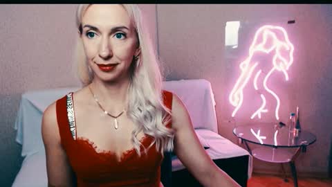 Snapshot of cute_smile_shy chatting on September 14, 2025, 5:50 am cute_smile_shy online show from September 14, 2025, 5:50 am