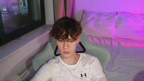 Snapshot of cute_thomas chatting on June 1, 2026, 6:42 pm Thomas - online show from June 1, 2026, 6:42 pm