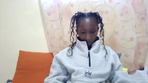 cute_xeniah online show from October 5, 2025, 4:11 am