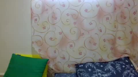 cute_xeniah online show from October 16, 2025, 3:51 am