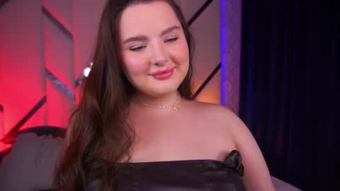 Amber online show from March 5, 2025, 11:49 pm