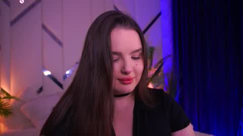 Amber online show from September 15, 2025, 11:16 pm