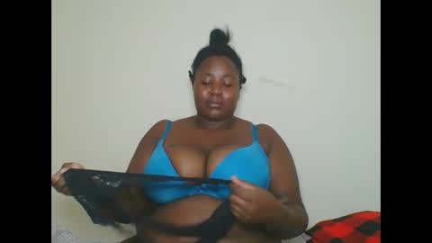 AURELIA online show from February 6, 2026, 12:04 am