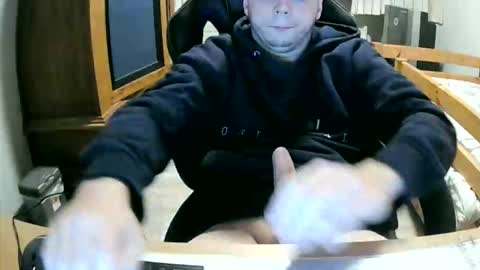 Snapshot of cuteboy090 chatting on October 29, 2025, 12:18 pm Cuteboy090 online show from October 29, 2025, 12:18 pm