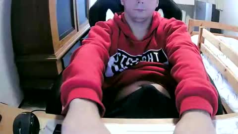 Snapshot of cuteboy090 chatting on November 3, 2025, 11:00 am Cuteboy090 online show from November 3, 2025, 11:00 am