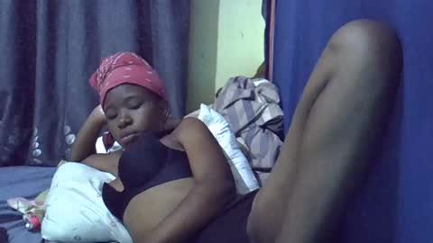 VALLARY online show from February 5, 2025, 10:12 pm