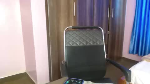 cutebuu online show from November 2, 2025, 12:18 pm