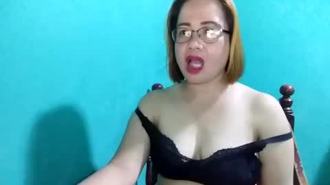 Snapshot of cutechey06 chatting on January 8, 2025, 12:05 pm Sky online show from January 8, 2025, 12:05 pm