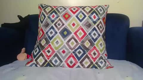 cutebby12 online show from October 19, 2025, 4:18 pm