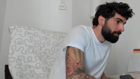 Snapshot of cuteeboy chatting on March 19, 2026, 10:08 am cuteeboy online show from March 19, 2026, 10:08 am