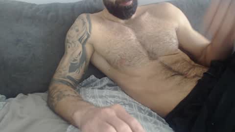 Snapshot of cuteeboy chatting on April 1, 2026, 10:05 am cuteeboy online show from April 1, 2026, 10:05 am