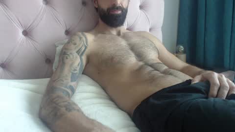 Snapshot of cuteeboy chatting on April 1, 2026, 1:41 pm cuteeboy online show from April 1, 2026, 1:41 pm