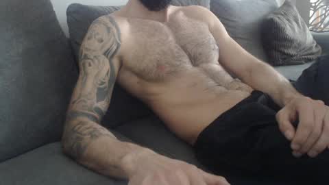 Snapshot of cuteeboy chatting on April 16, 2026, 5:19 am cuteeboy online show from April 16, 2026, 5:19 am