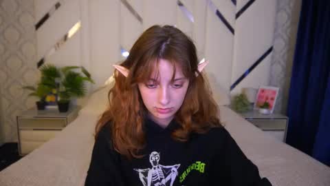 Foxy online show from October 30, 2025, 3:02 pm