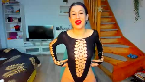 cuteeliza1 online show from November 20, 2025, 6:24 am