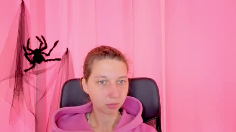 Elli online show from November 13, 2025, 11:09 am