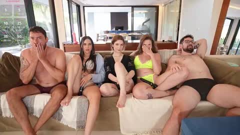 Mia online show from February 23, 2025, 8:22 pm