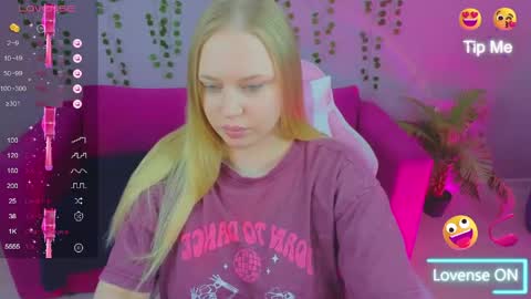 Amyy online show from April 19, 2026, 1:05 am