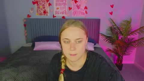 Amyy online show from July 4, 2026, 1:12 am