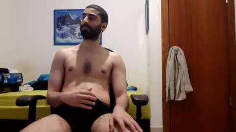 cuteguy52 online show from April 6, 2026, 9:38 pm