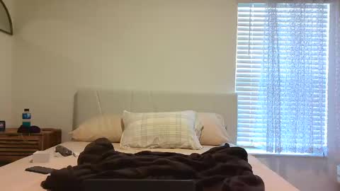 cuteguy83010 online show from June 6, 2026, 7:29 pm
