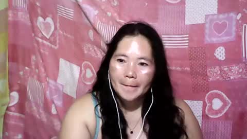Snapshot of cutehornymom chatting on June 17, 2026, 6:42 pm cutehornymom online show from June 17, 2026, 6:42 pm