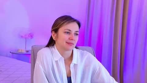 cutemirage online show from March 26, 2026, 2:33 pm