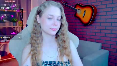Rina online show from May 20, 2026, 6:19 am