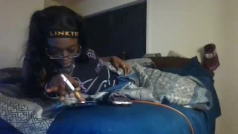 mary mack online show from October 26, 2025, 4:51 am