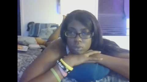 mary mack online show from November 19, 2025, 8:09 pm