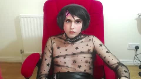 cutest_princess online show from November 1, 2025, 11:07 pm