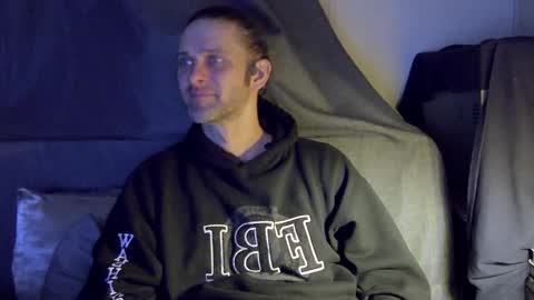 cuteteddybare online show from April 25, 2026, 4:26 am
