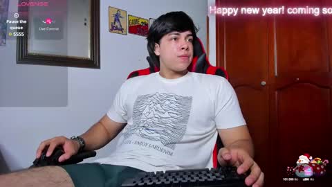 Snapshot of cuteznowyy chatting on December 31, 2024, 4:25 pm Ask me online show from December 31, 2024, 4:25 pm